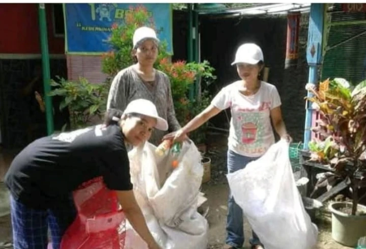 Kegiatan Bank Sampah Melati Putih Desa Pelemkerrp