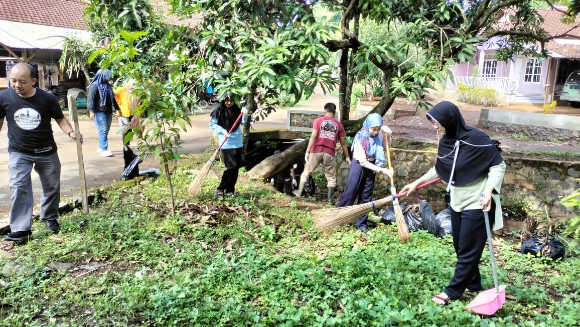 Gotong royong 