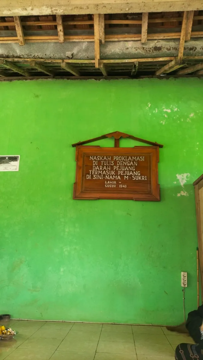 Ziarah makam pahlawan