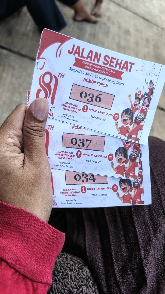 Jalan Sehat dlm Rangka HUT RI  81 di RT 01 Rw 01 desa Bugel Kedung 