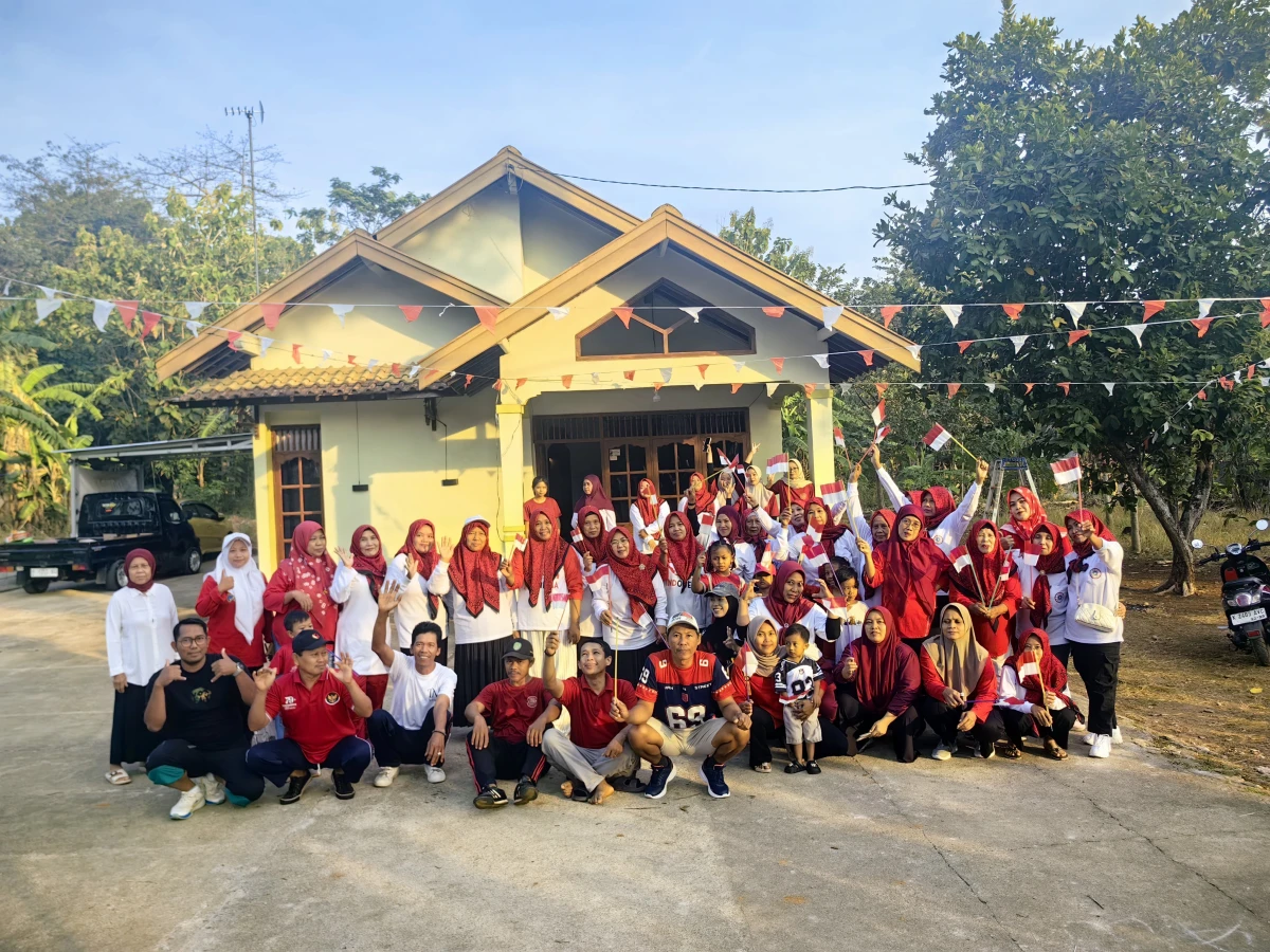 Jalan Sehat PKK RT 03/RW 05 Karanggondang Semarakkan Menjelang HUT ke-81 Kemerdekaan RI