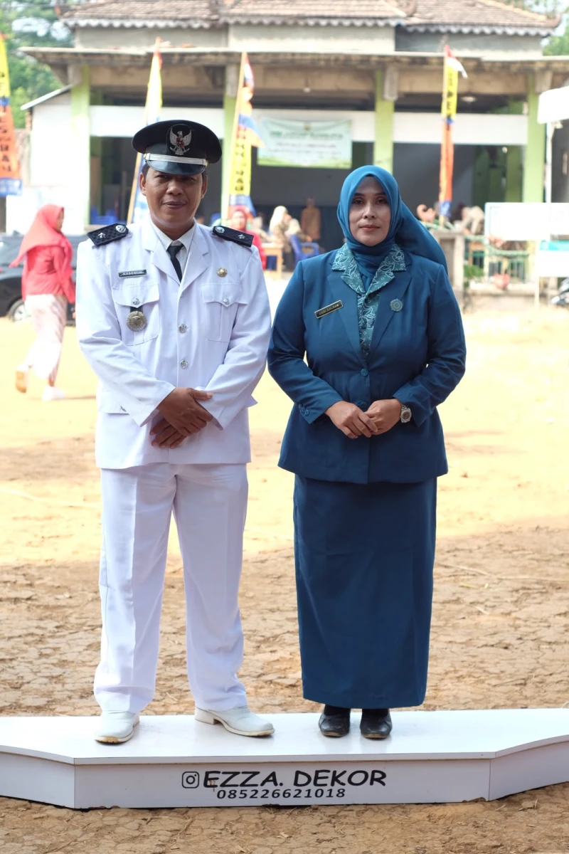 Upacara bendera memperingati Dirgahayu RI yang ke 81 Di Desa Rau