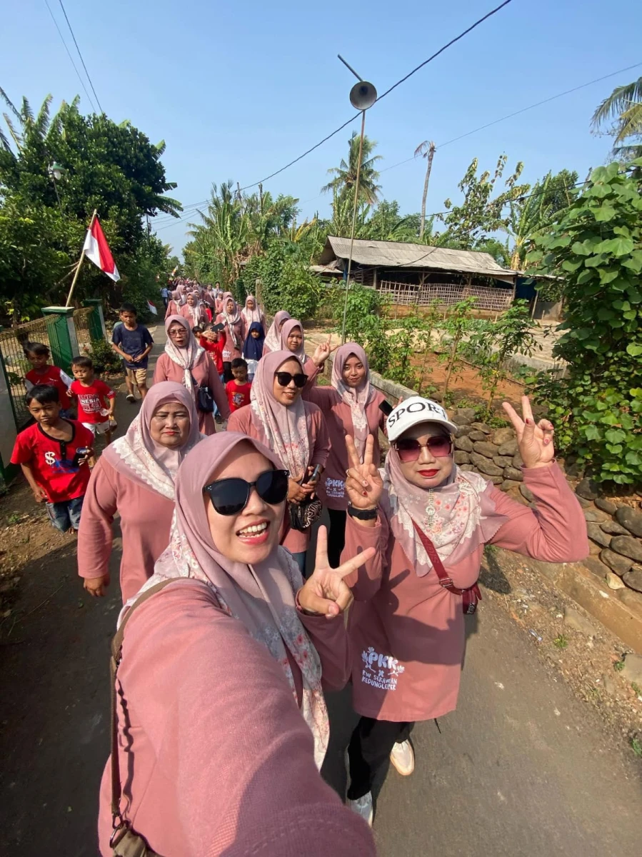 Jalan sehat rw 04