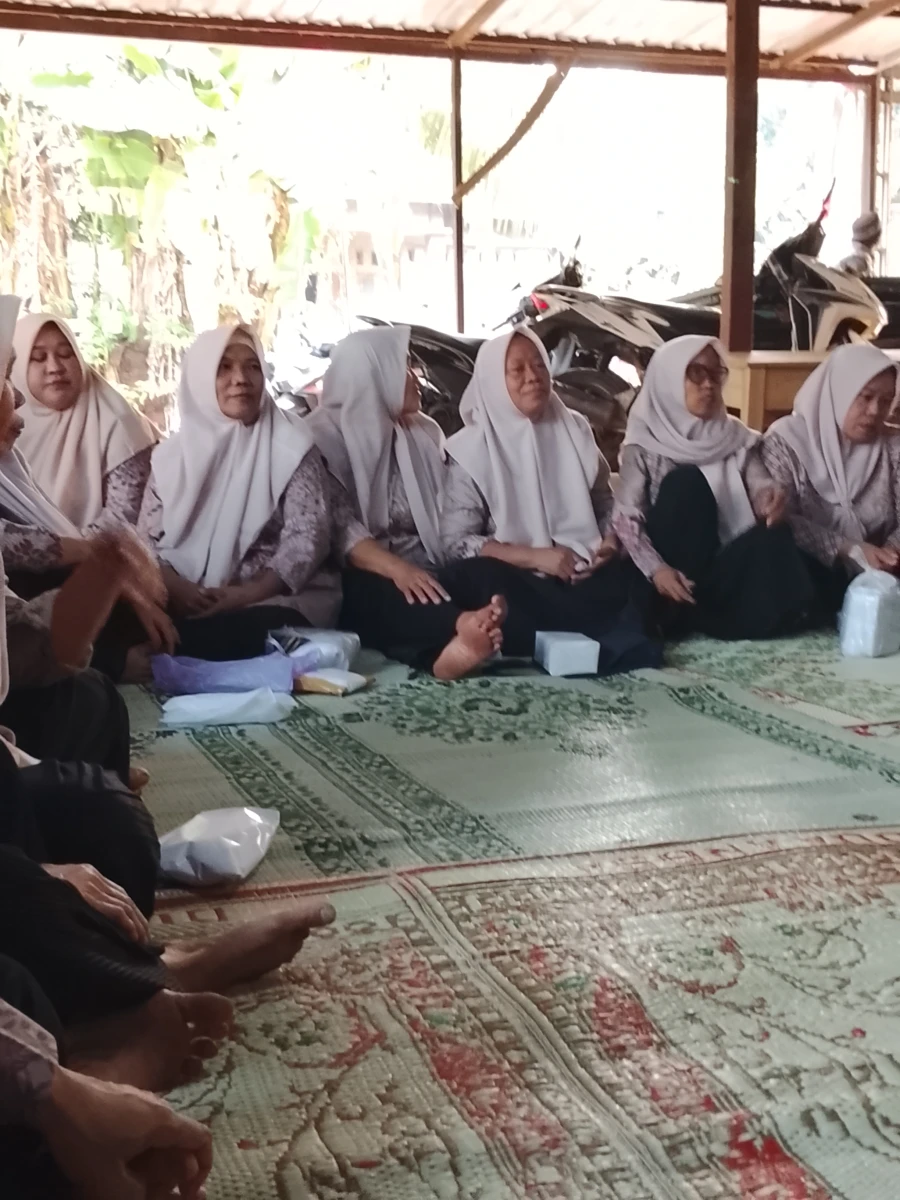 pertemuan PKK RT 4 
