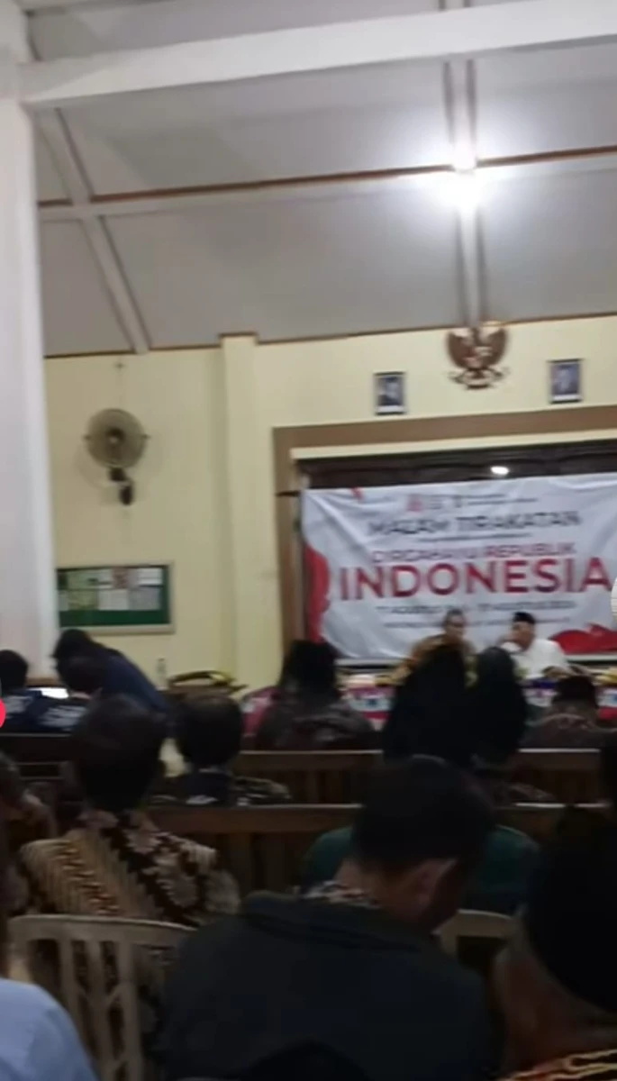 TP PKK Desa Karanggondang Hadiri Malam Tirakatan HUT ke-81 Kemerdekaan RI