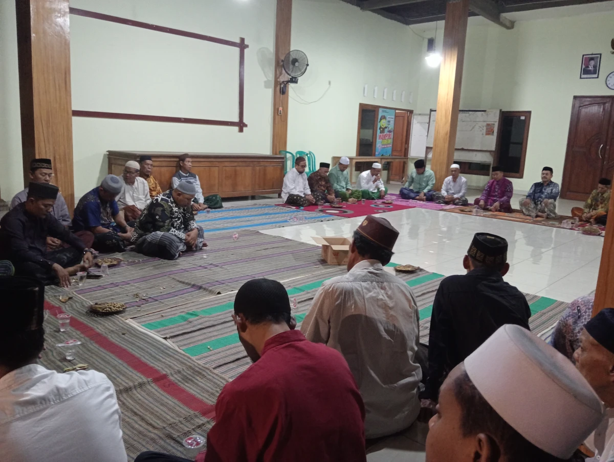 Malam tirakatan di Desa Mambak untuk menyambut HUT RI ke 81