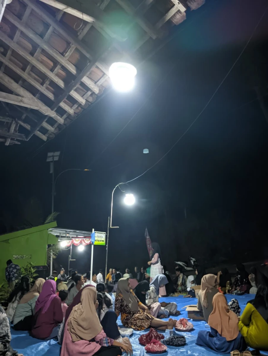 MALAM TIRAKATAN