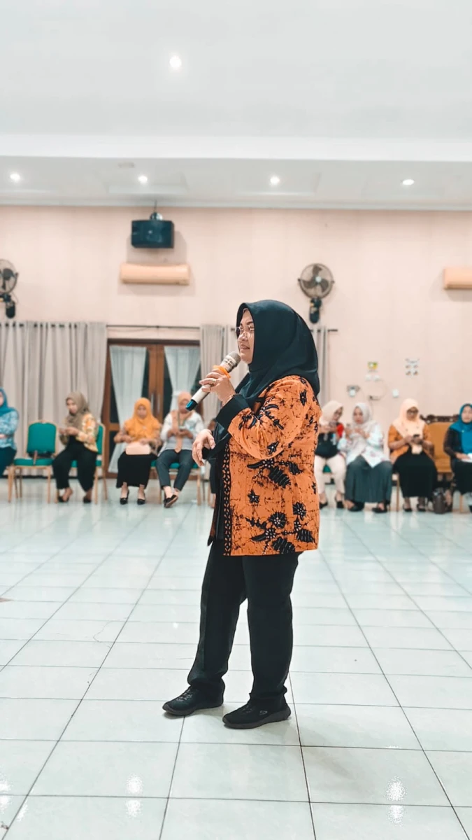 Membangun Komunikasi Aman bagi Korban Kekerasan Perempuan dan Anak