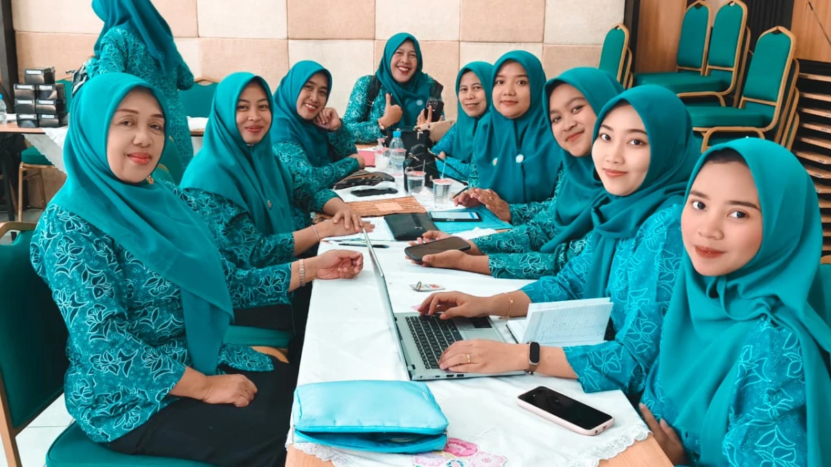 Penyusunan Laporan Materi dan Rencana Tindak Lanjut Kegiatan