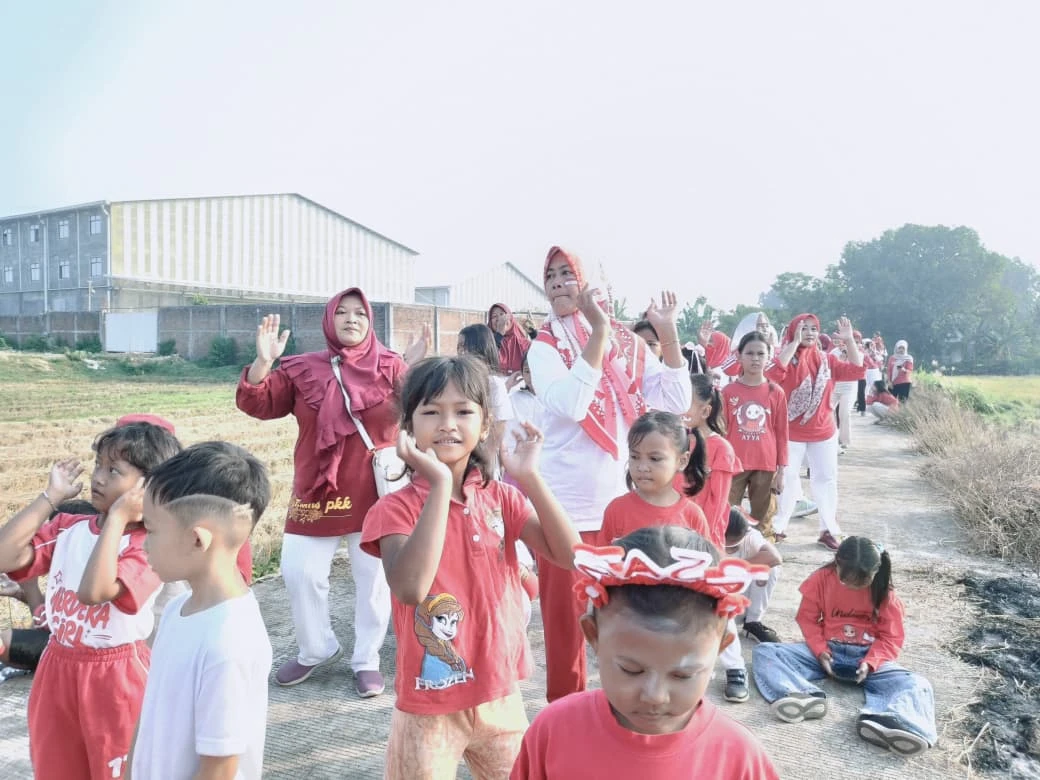 Semarak HUT ke-81 RI, Warga RT 09 RW 02 Desa Tegalsambi Gelar Senam Bersama