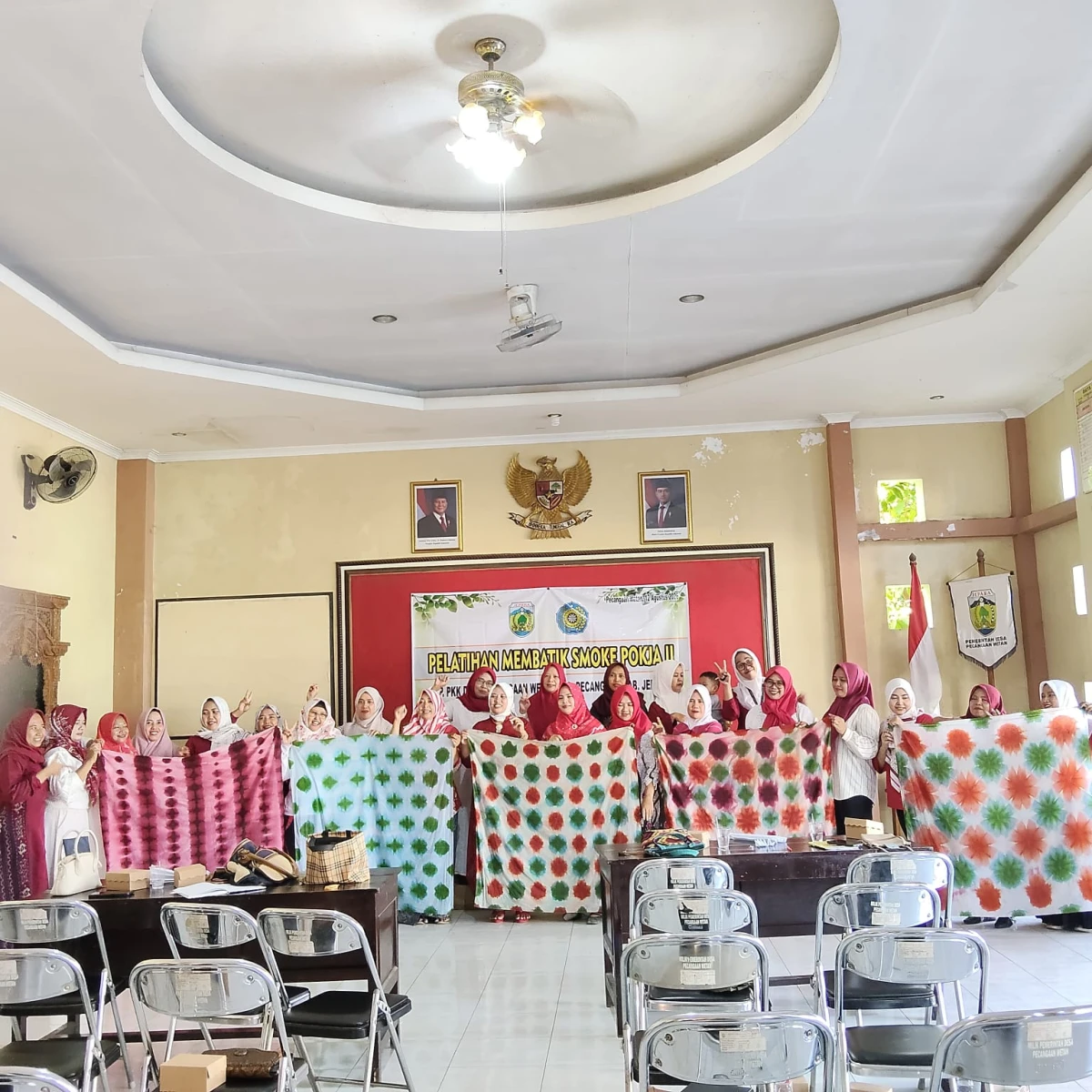 Pelatihan Membatik Shibori Pokja II TP PKK Desa Pecangaan Wetan