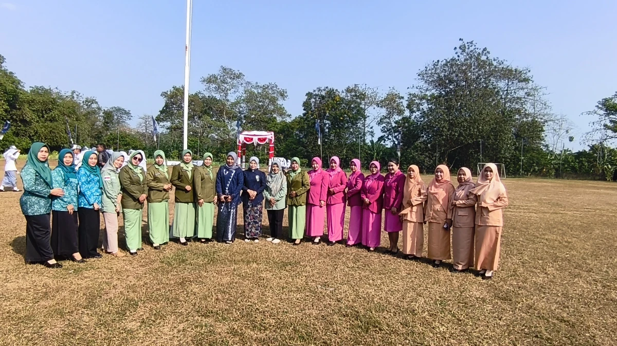 Upacara Peringatan HUT RI Ke-81 Tingkat Kecamatan Keling