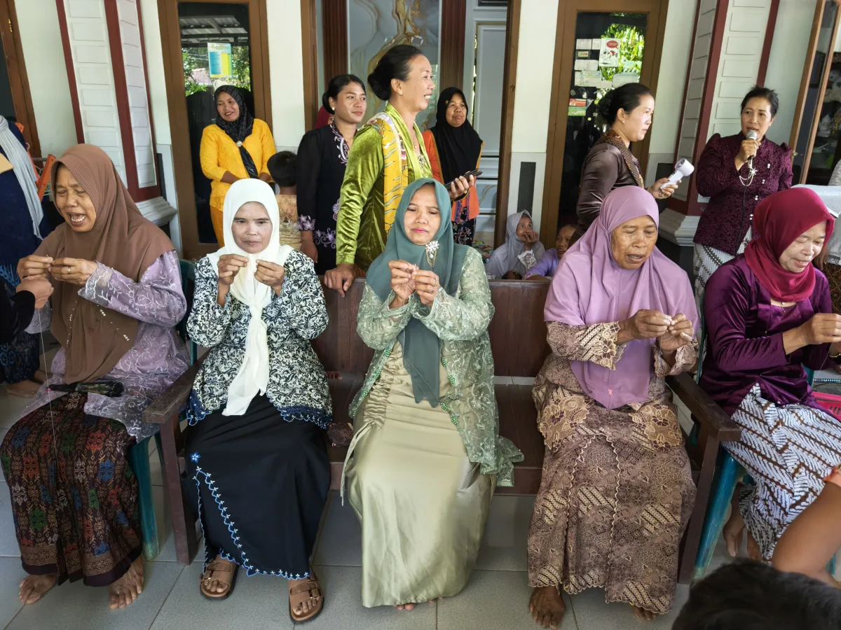 Peringatan Hari Kartini Tingat RT