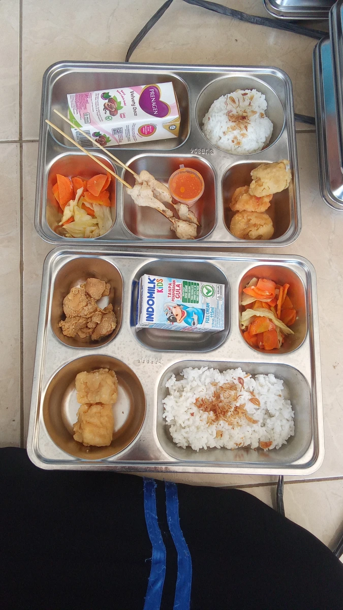 MAKANAN BERGIZI GRATIS
