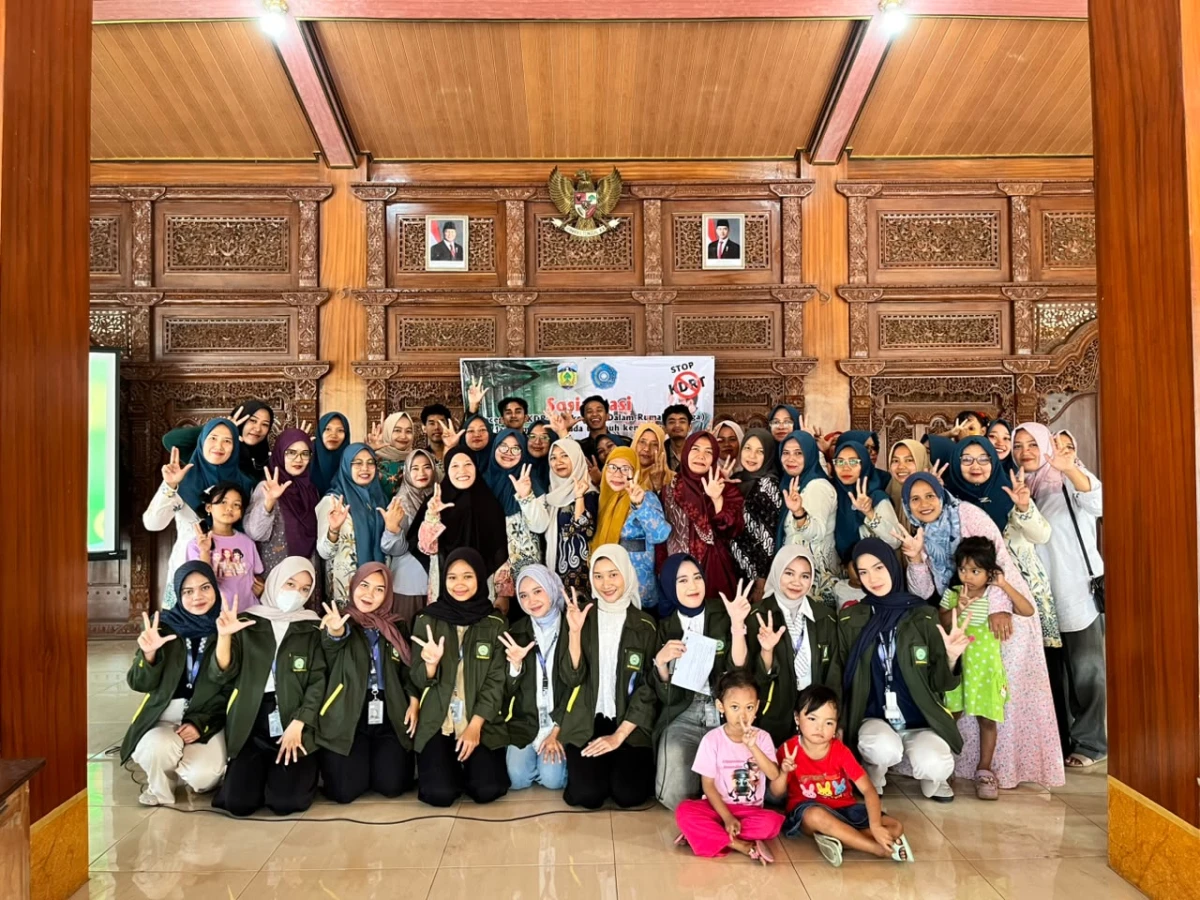POKJA I TP. PKK Desa Keling Bersama KKN UNISNU Jepara Mengadakan "Sosialisasi Pencegahan KDRT dan Peran Orang Tua Dalam Membentuk Anak"