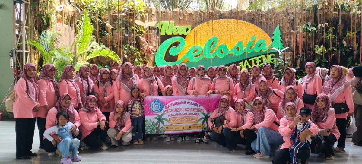 Acara ziarah dan rekreasi PKK desa bategede