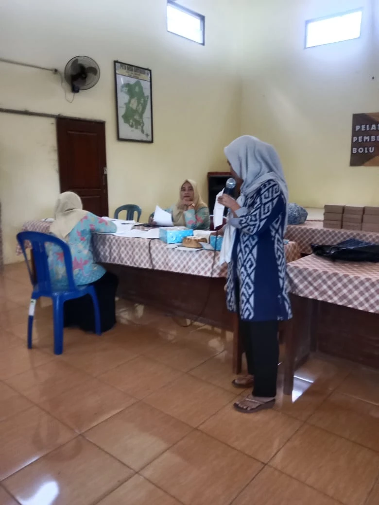 Pembuatan Bolu Tiwul