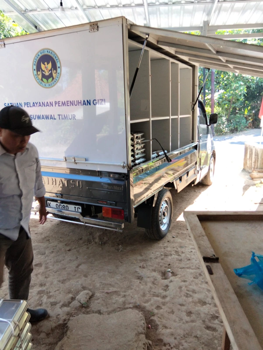 MAKANAN BERGIZI GRATIS