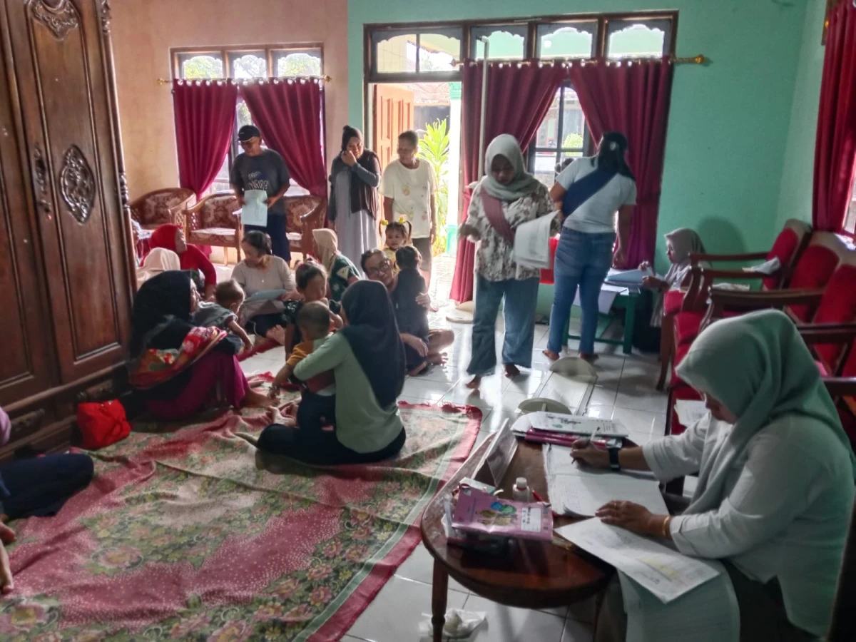 Pelaksanaan Posyandu Melati Putih 8 Desa Bumiharjo
