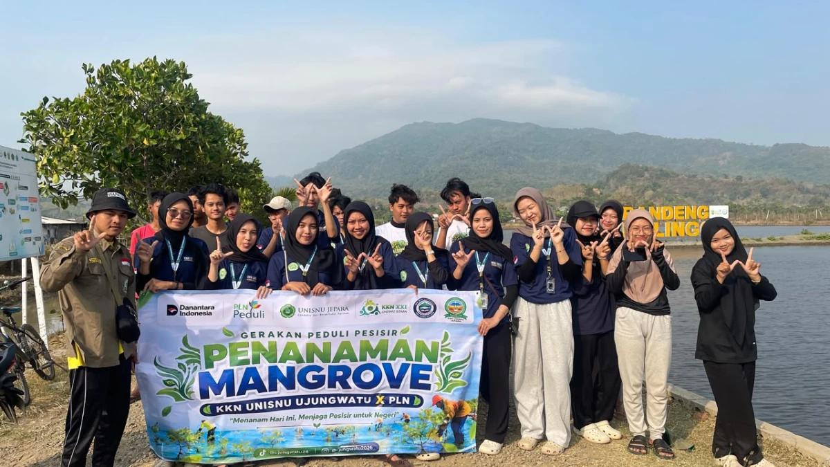 Gerakan Peduli Pesisir "PENANAMAN MANGKROVE KKN UNISNU UJUNGWATU X PLN"
