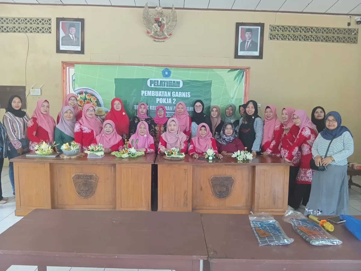 Pelatihan pembuatan garnish pokja 2 kel.panggang