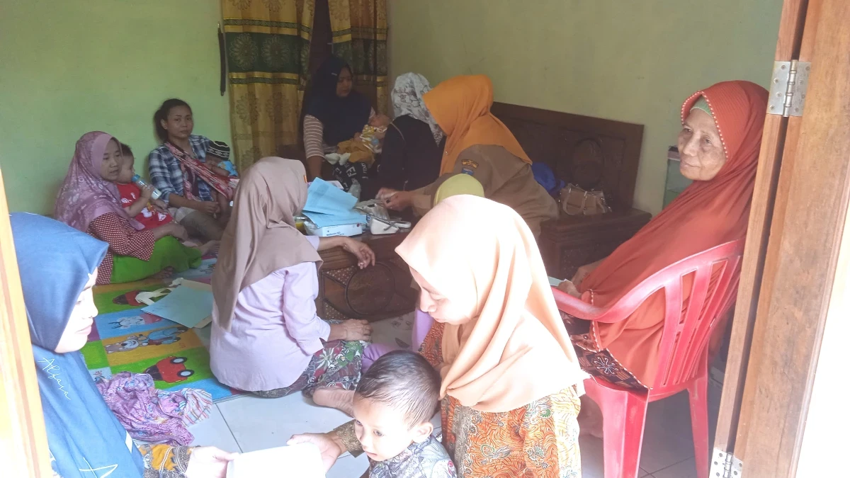Pertemuan Posyandu Nusa Indah Desa Ngetuk