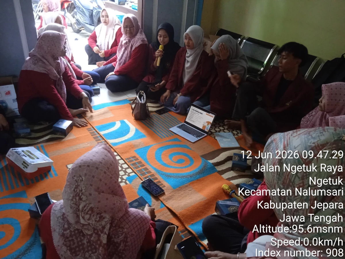 Pertemuan kader posyandu Desa Ngetuk