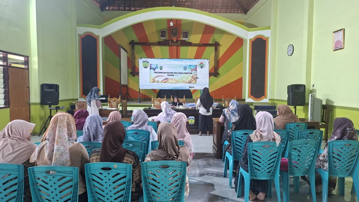 Pertemuan rutin PKK Desa Ngetuk