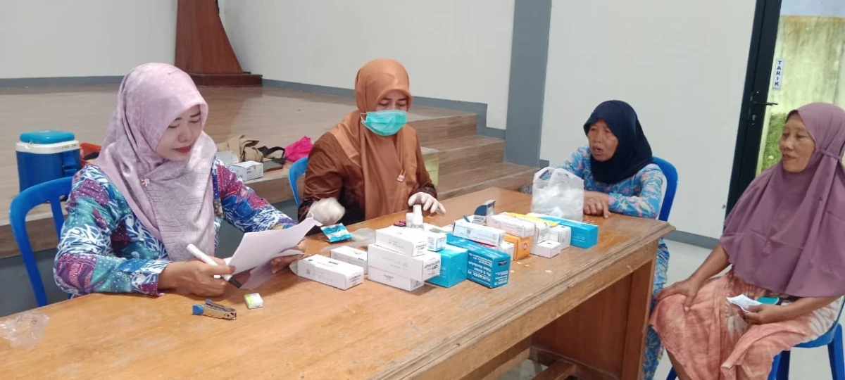 Kegiatan Posyandu Lansia Desa Tritis