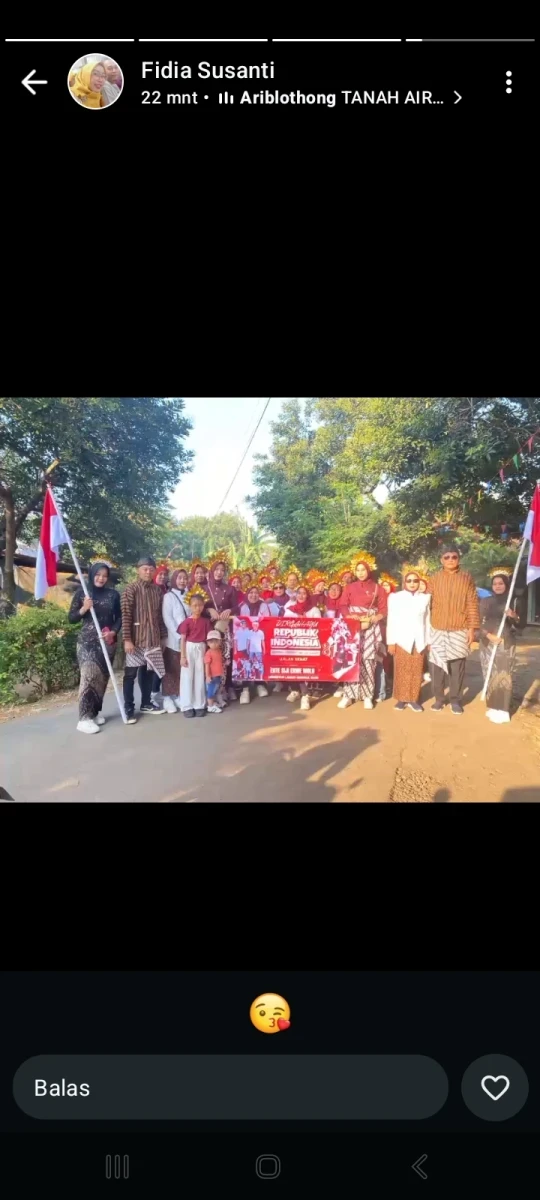 PKK RT 01/RW 08 Karanggondang Ikuti Jalan Santai Semarakkan HUT ke-81 Kemerdekaan RI