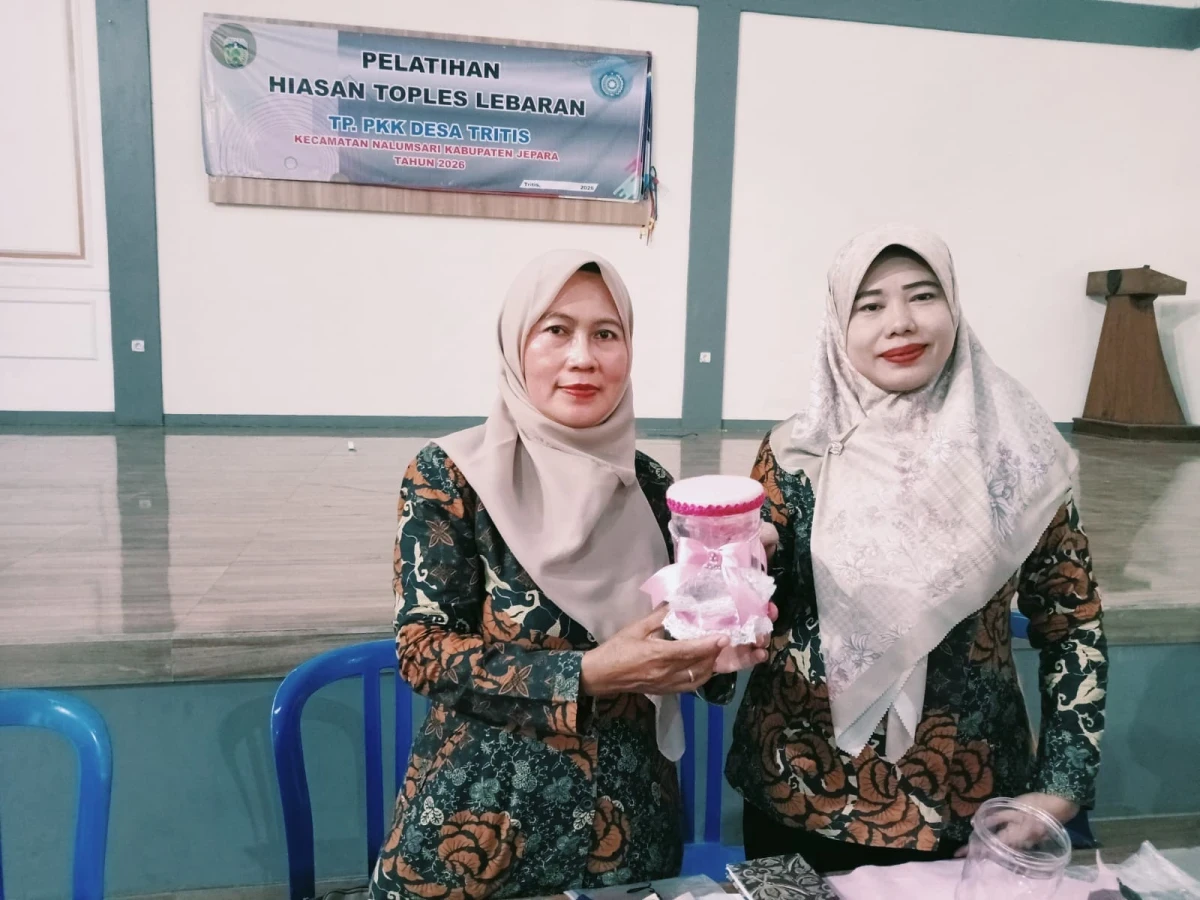 Pelatihan Pokja II Menghias Toples Lebaran