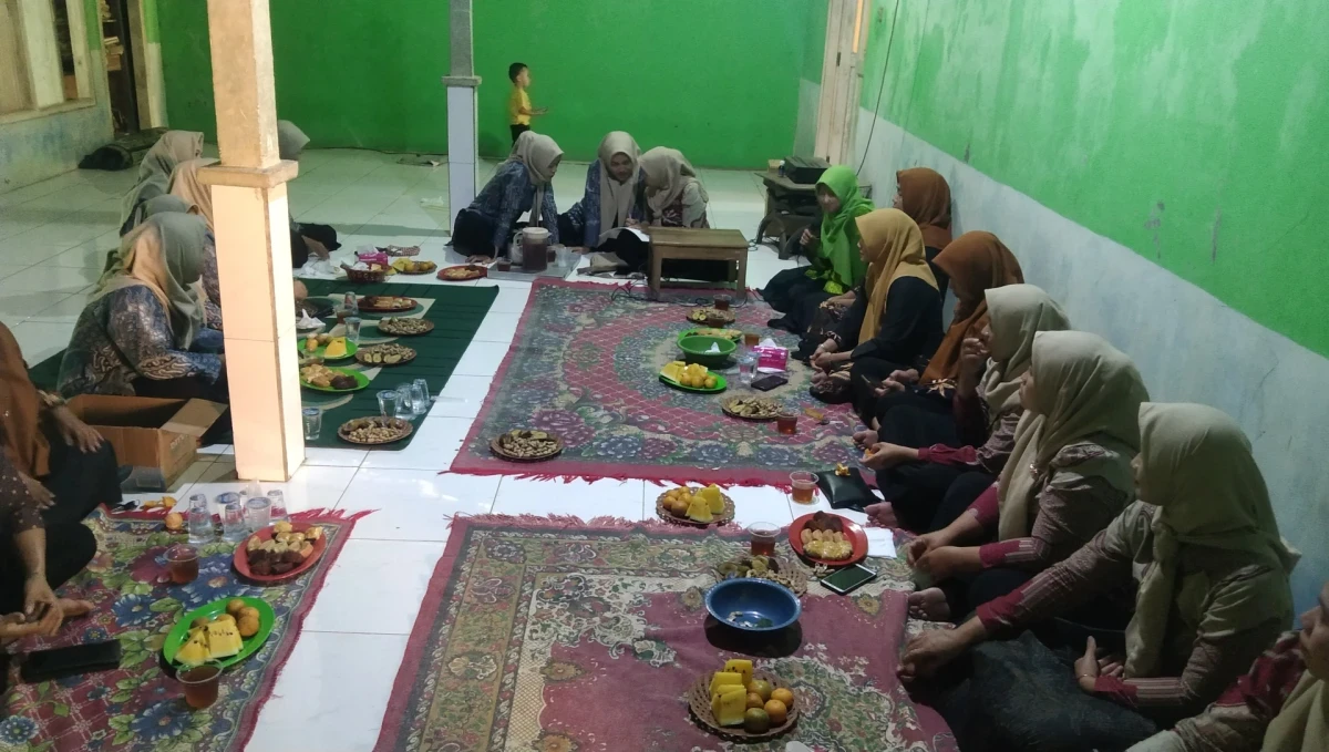 Pembinaan  PKK ke Rw 6 desa kecapi 