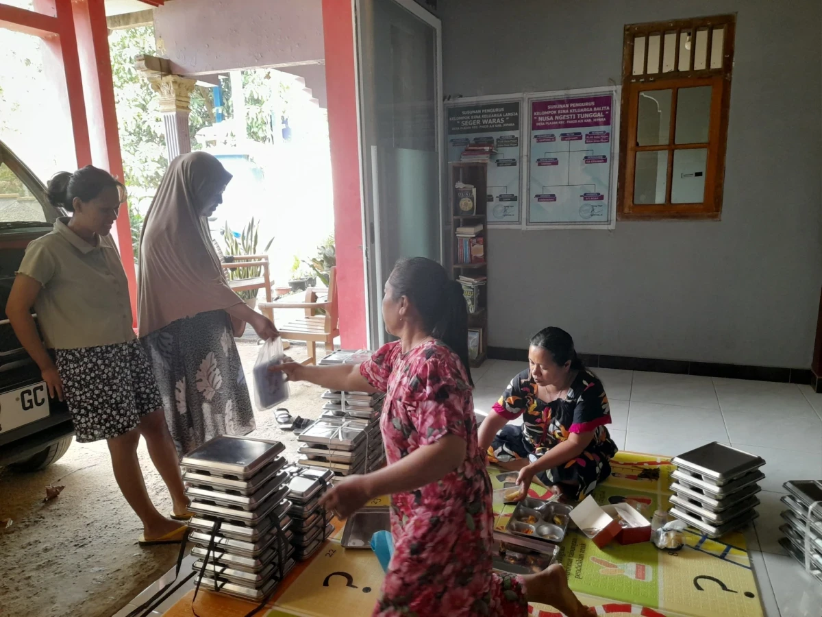 MAKANAN BERGIZI GRATIS