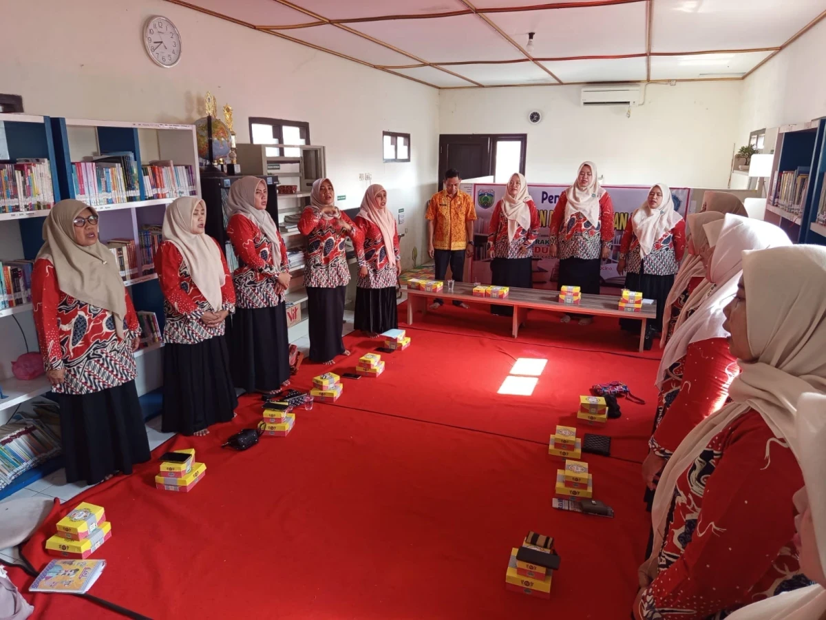 Bunda Literasi Desa Kedungcino Mendorong Minat Baca Masyarakat melalui Perpustakaan Desa