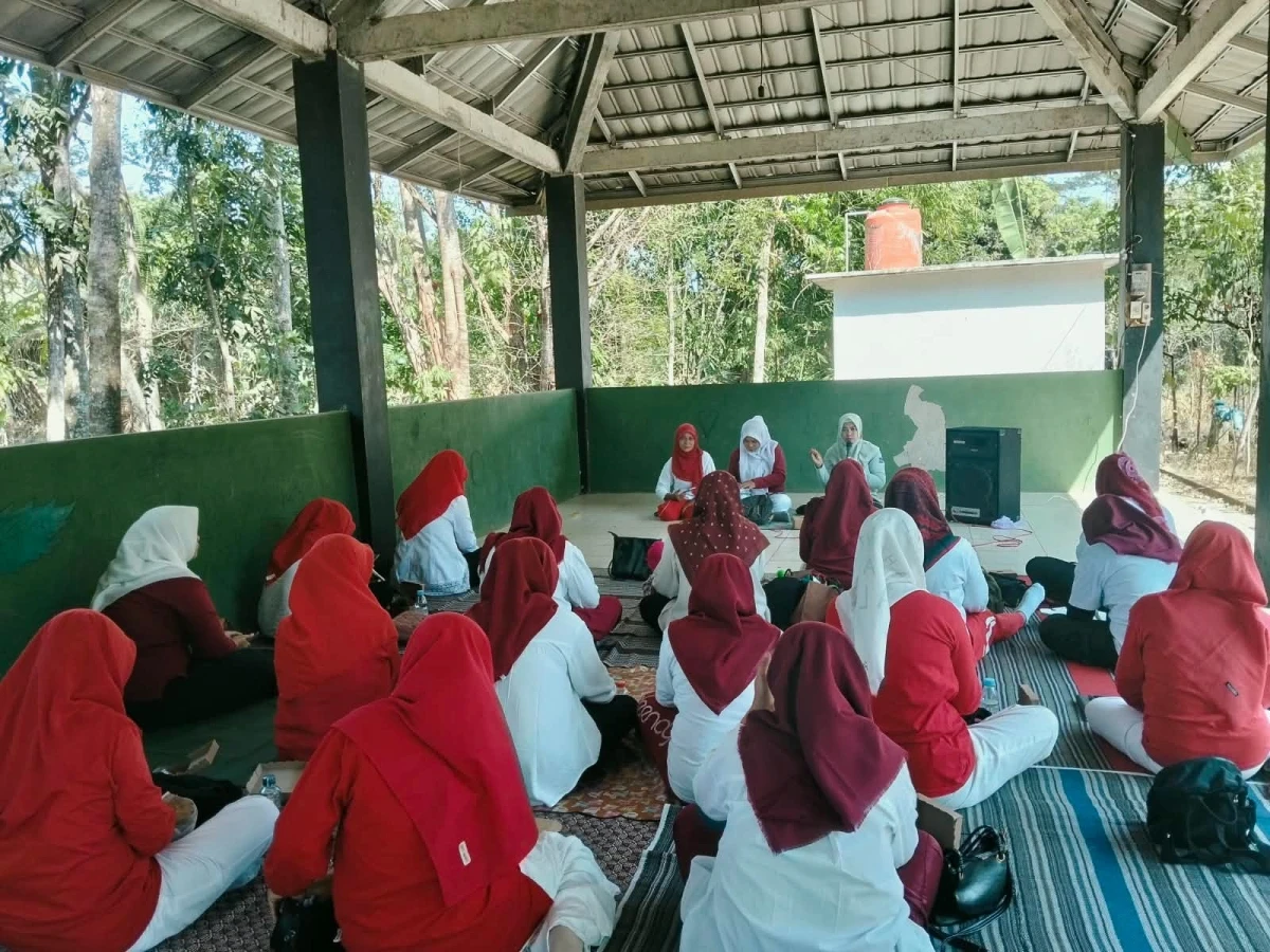 Pertemuan kader desa pekalongan 