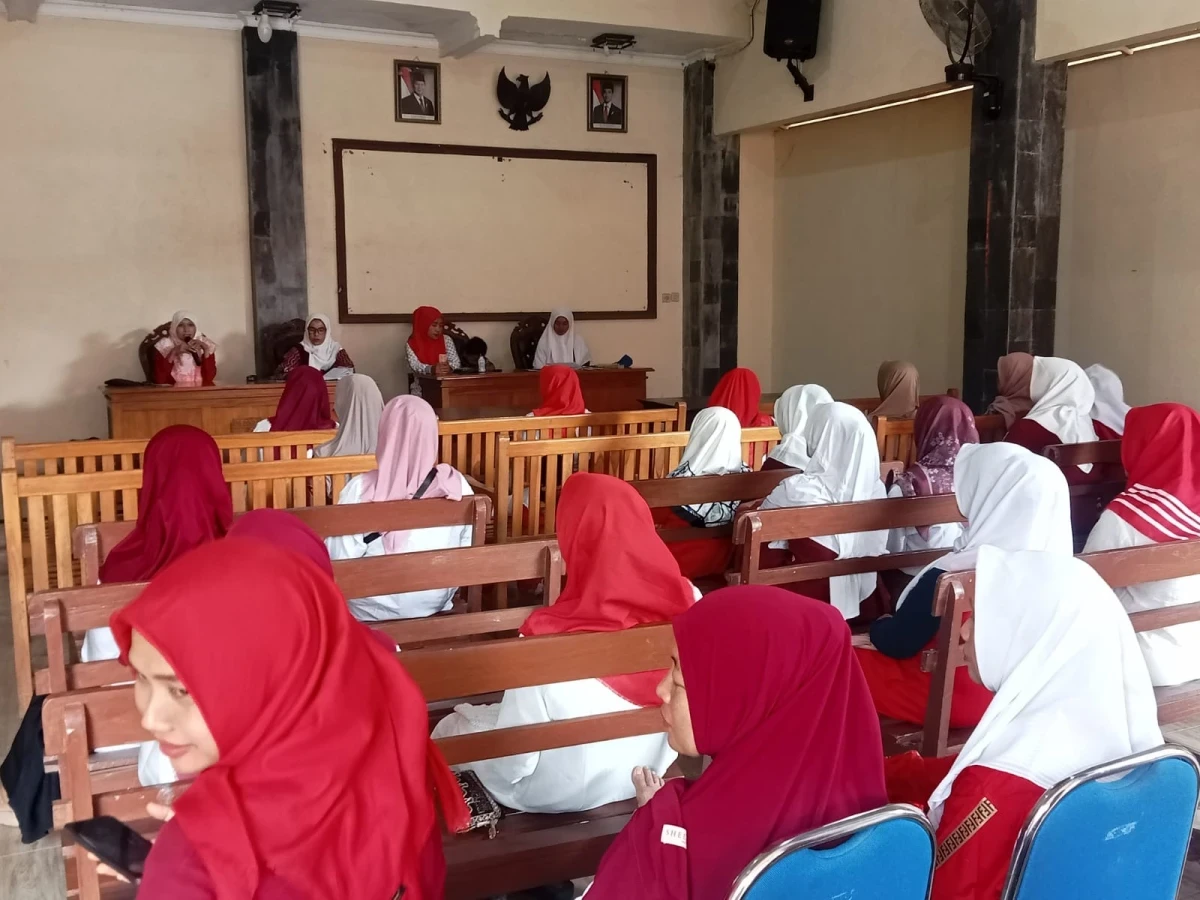 Kegiatan pertemuan rutin PKK induk 
