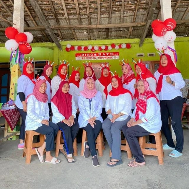 Visitasi ketua tp  PKK ke posyandu melati 7