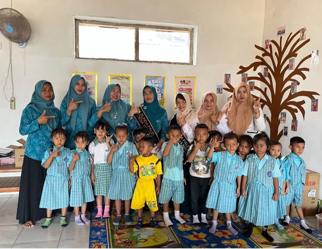 Bunda literasi kecamatan tahunan kunjungan ke TK PERTIWI desa semat