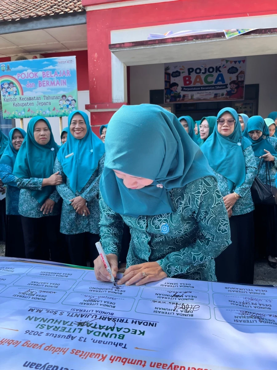 Penandatangan Komitmen Bunda Literasi
