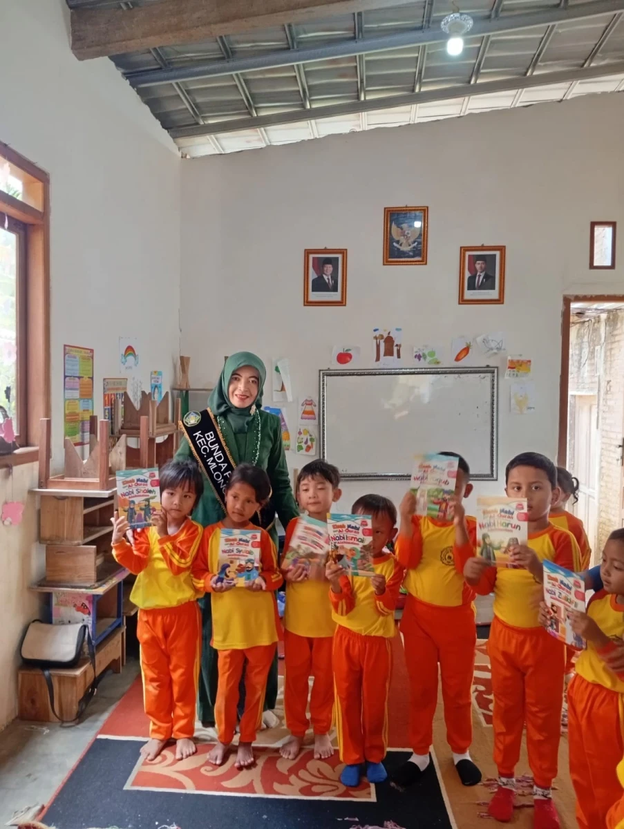 Penguatan Literasi Siswa TK Bina Marta Oleh Bunda PAUD Kecamatan Mlonggo