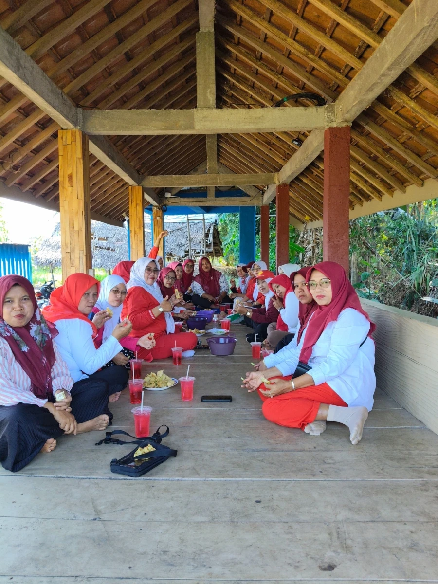Pertemuan TP PKK Desa Jambu Timur
