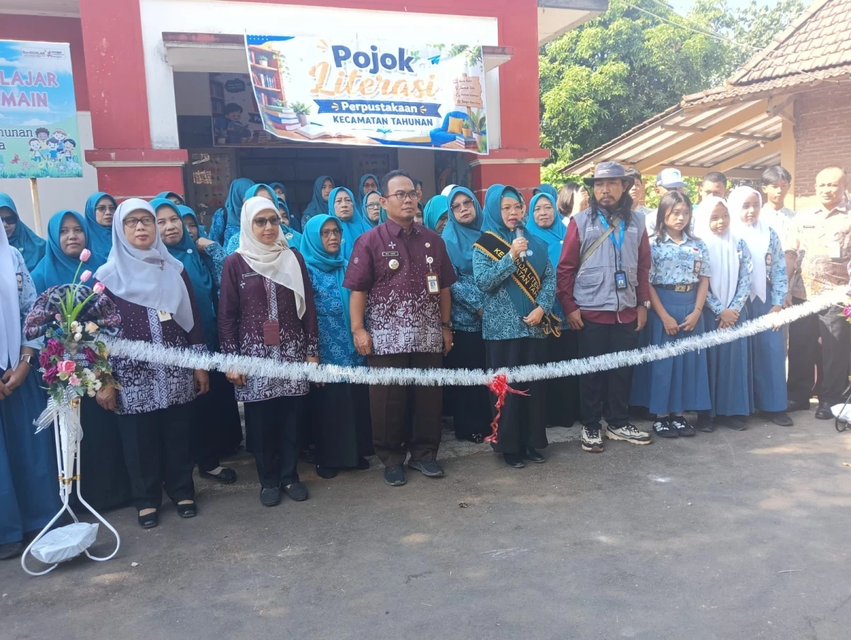 Ketua TP PKK Desa Tahunan Ikuti PKK Anti Mager dan Temu PKK se-Kabupaten Jepara di Pantai Bandengan