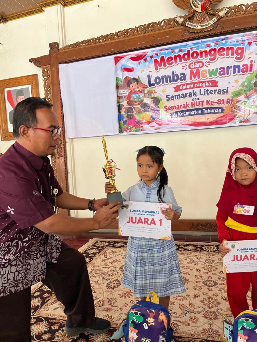 Mengadakan Lomba mewarnai antar TK se Kecamatan Tahunan