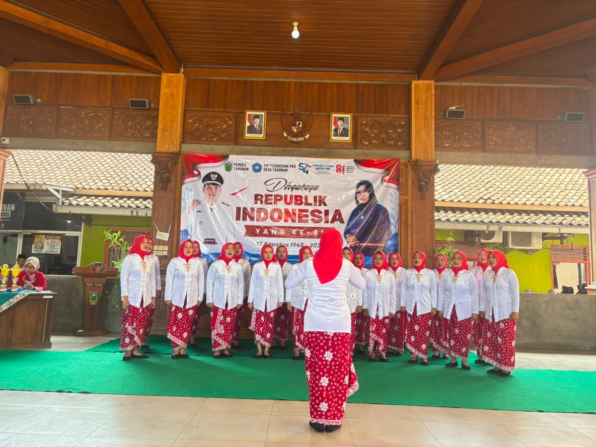 TP PKK Desa Tahunan Gelar Lomba Paduan Suara Antar Kelompok PKK RW Semarak HUT RI ke-81
