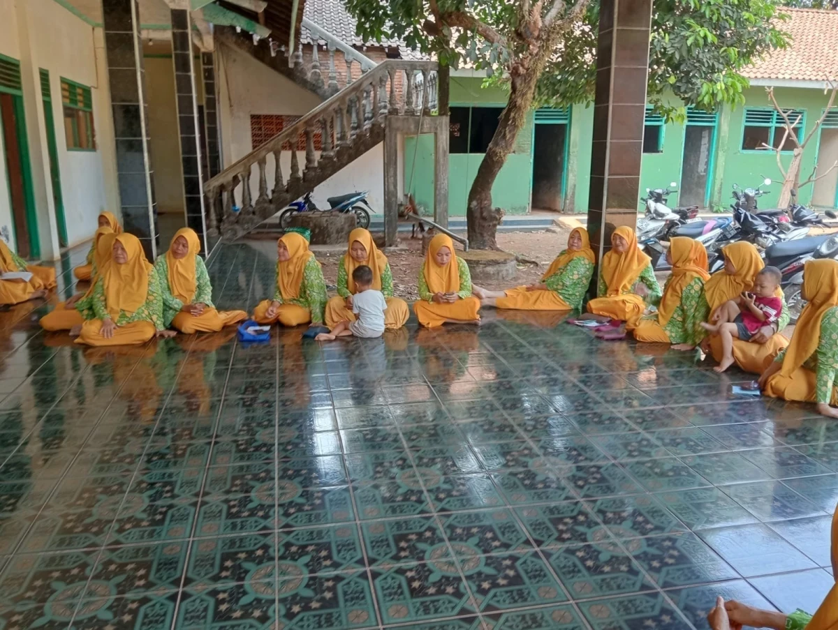 PKK RW 02 Desa Tahunan Gelar Pertemuan Rutin, Sosialisasikan Pencegahan Stunting dan Perkawinan Dini