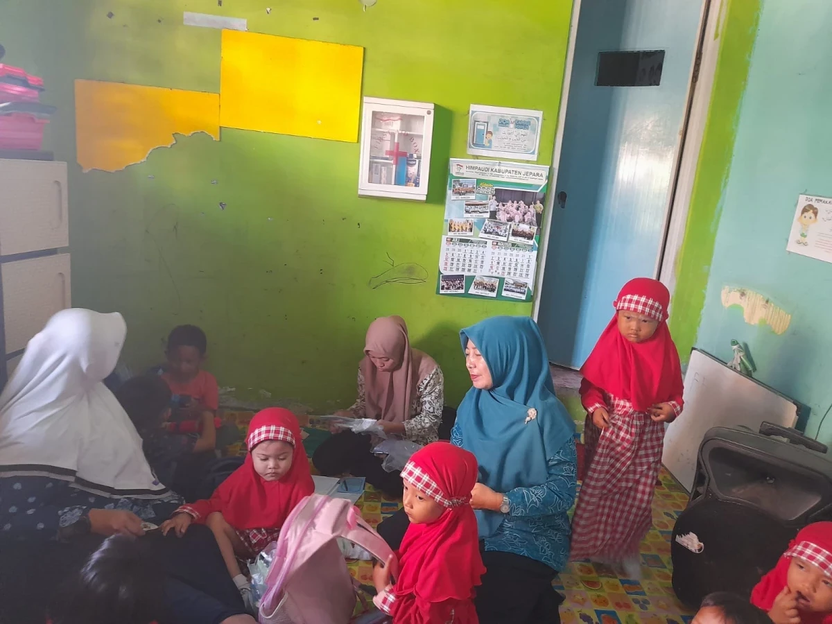 PEMBELAJARAN MENEBALI GARIS DAN MENYANYI BERSAMA