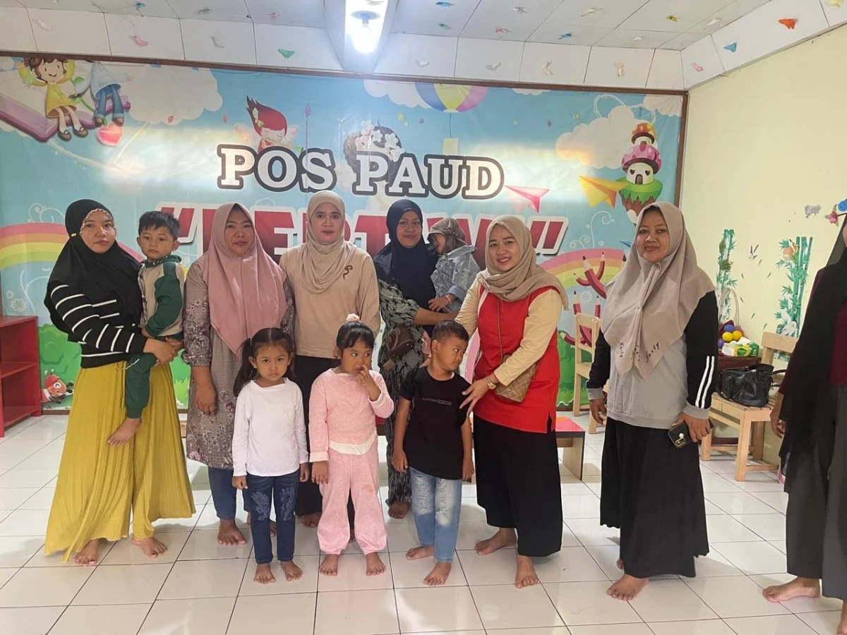 KUNJUNGAN BUNDA PAUD DESA BANYUMANIS