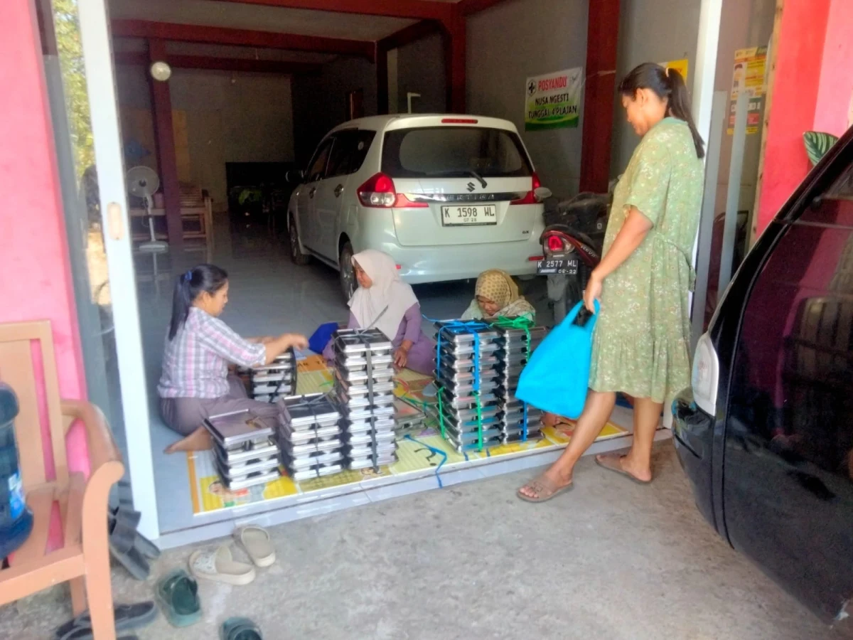 MAKANAN BERGIZI GRATIS
