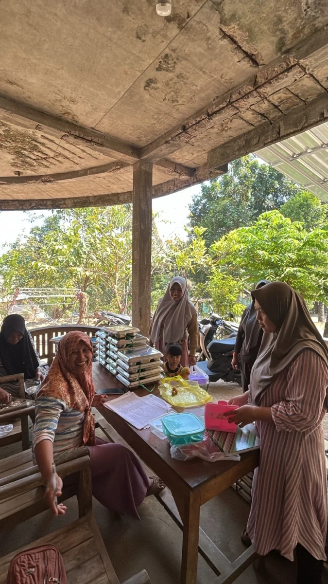 MAKANAN BERGIZI GRATIS