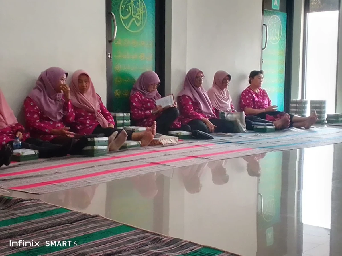 Pertemuan Rutin PKK RT 04/RW 07 Bahas Evaluasi Kegiatan dan Persiapan Program Bulan Agustus